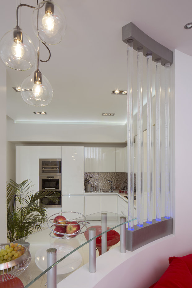 Фотография: Кухня и столовая в стиле Хай-тек – фото на INMYROOM