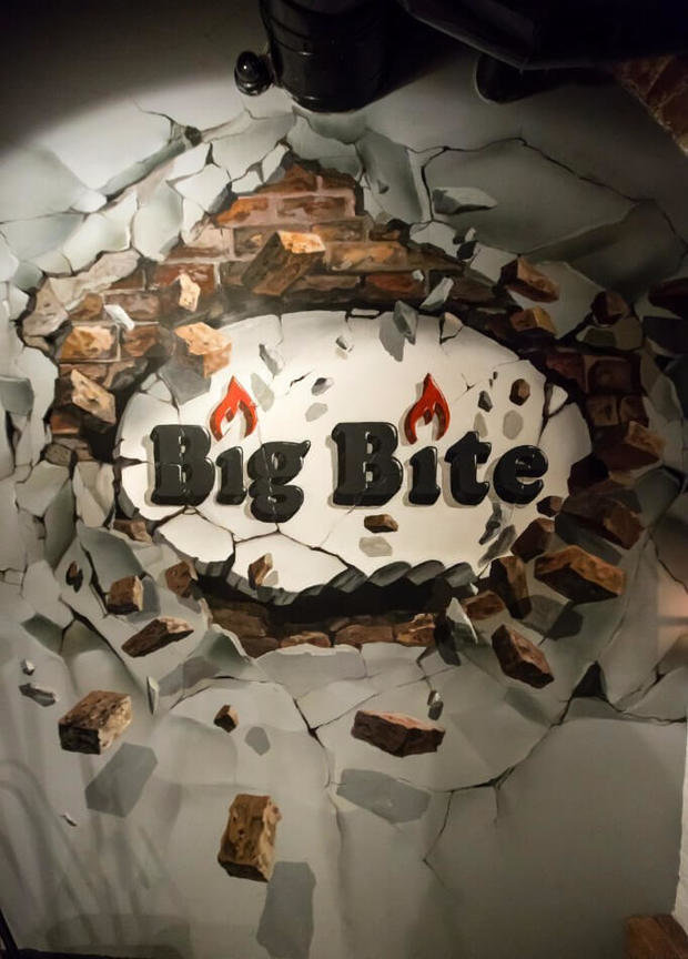 Фото из портфолио 3D-пролом для кафе Big Bite – фотографии дизайна интерьеров на INMYROOM