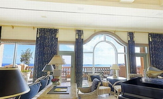 Фотография: Гостиная в стиле Восточный, Дома и квартиры, Городские места, Отель – фото на INMYROOM