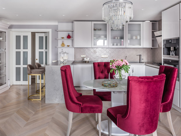 Фотография: Кухня и столовая в стиле Классический, Современный, Квартира, Проект недели, Самара, Artek Design Studio, 4 и больше, Более 90 метров, Оксана Агапонова – фото на INMYROOM