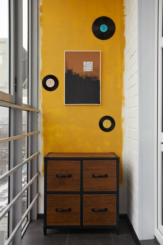 Фотография: Балкон в стиле Современный, Кухня и столовая, Ванная, Прихожая, Спальня, Проект недели, Желтый, Синий, Голубой, 1 комната, до 40 метров, ПРЕМИЯ INMYROOM – фото на INMYROOM