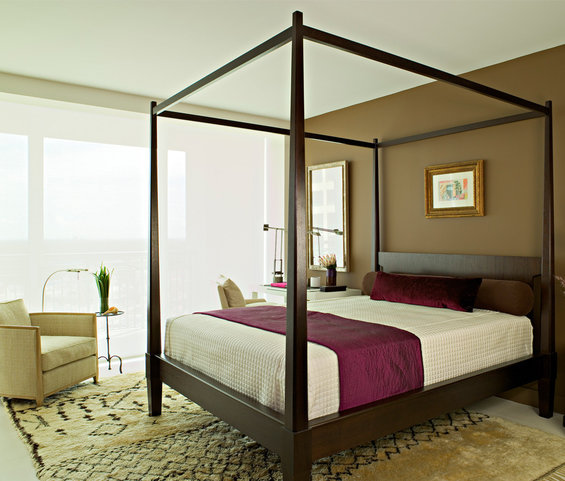 Фотография: Спальня в стиле Современный, Интерьер комнат, Мебель и свет, Цвет в интерьере, Белый, Гардероб – фото на INMYROOM