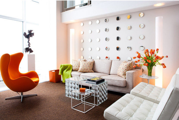 Фотография: Гостиная в стиле Современный, Хай-тек, Декор интерьера, Vitra, Мебель и свет, Декор дома, Ретро – фото на INMYROOM