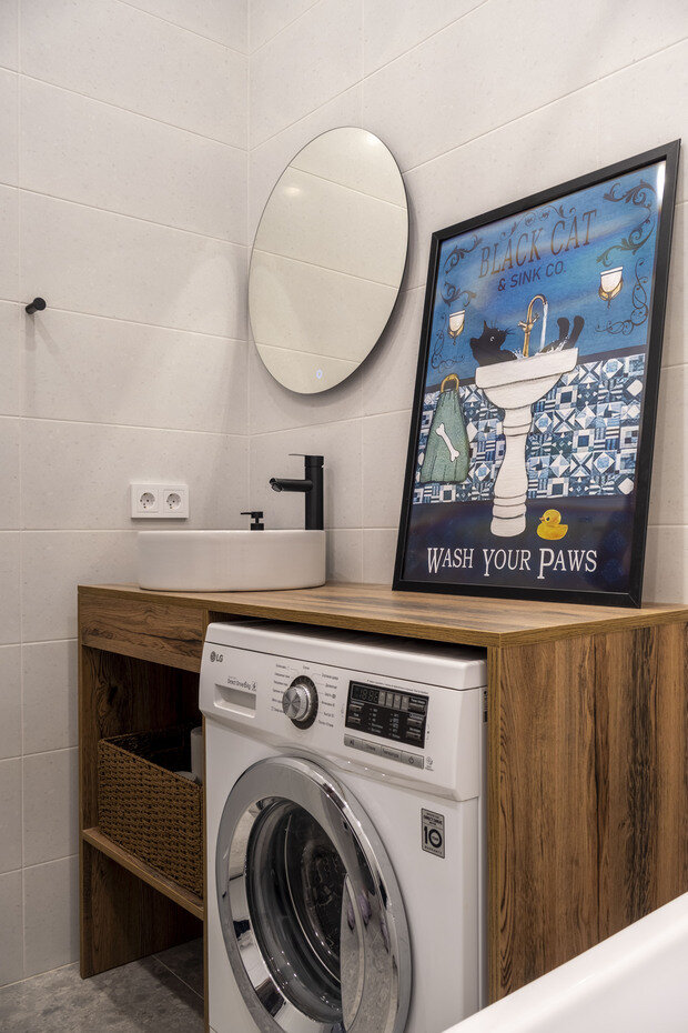 Фотография: Ванная в стиле Современный, Квартира, Проект дня, Санкт-Петербург, Кирпичный дом, 2 комнаты, 60-90 метров, современный с элементами минимализма и арт-деко, Постели Ковёр – фото на INMYROOM