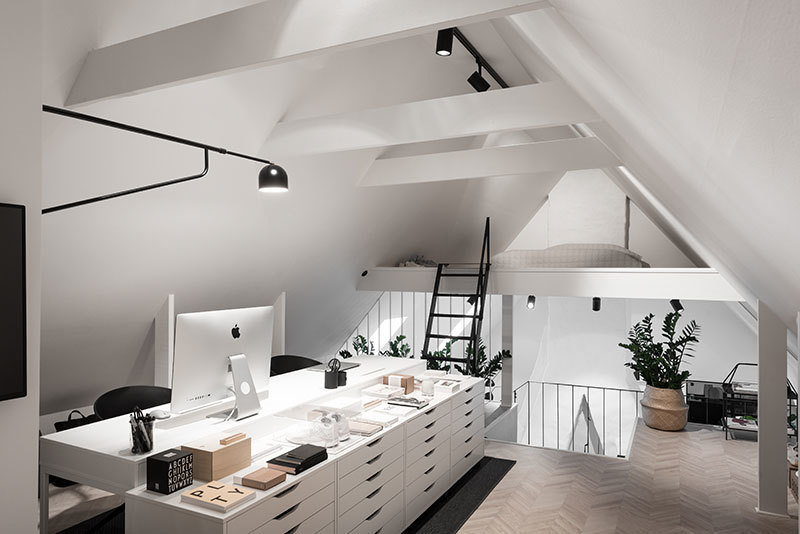 Фотография: Кабинет в стиле Скандинавский, Декор интерьера, Квартира, Швеция, 4 и больше, Более 90 метров, Вестерос – фото на INMYROOM Фотография: Кабинет в стиле Скандинавский, Декор интерьера, Квартира, Швеция, 4 и больше, Более 90 метров, Вестерос – фото на INMYROOM