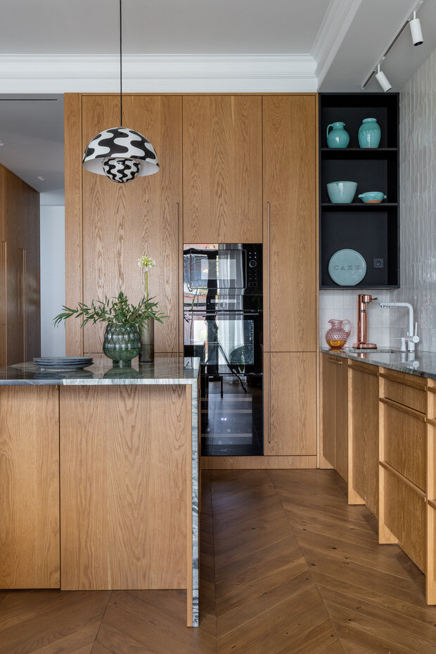 Фотография: Кухня и столовая в стиле Современный, Дом, Проект дня, Дом и дача, Беларусь, 4 и больше, Более 90 метров, эклектика с элементами современного и винтажного стилей, Гродно, Юлия Страпко – фото на INMYROOM