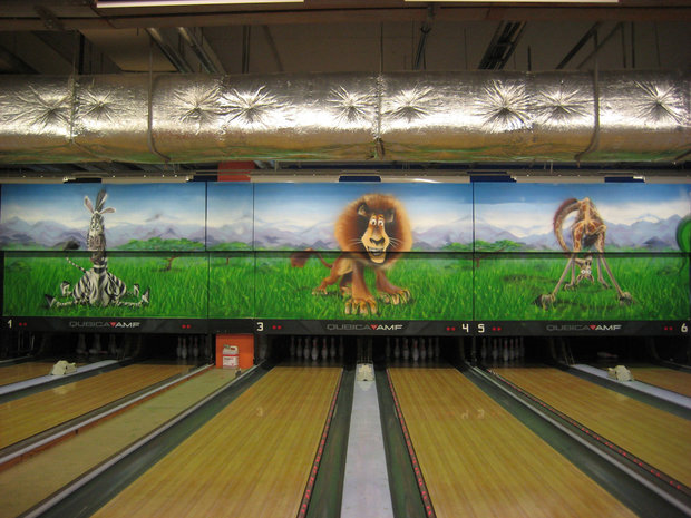 Фото из портфолио Роспись интерьера детской зоны боулинга – фотографии дизайна интерьеров на INMYROOM