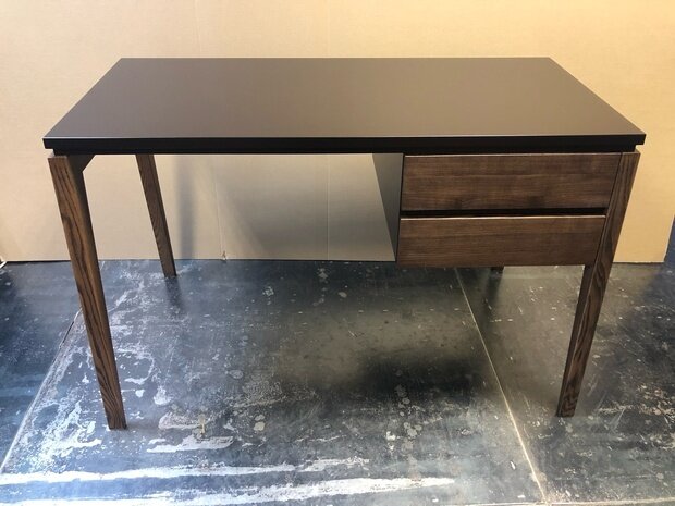 Фото из портфолио Письменный стол Bureau торисан – фотографии дизайна интерьеров на INMYROOM