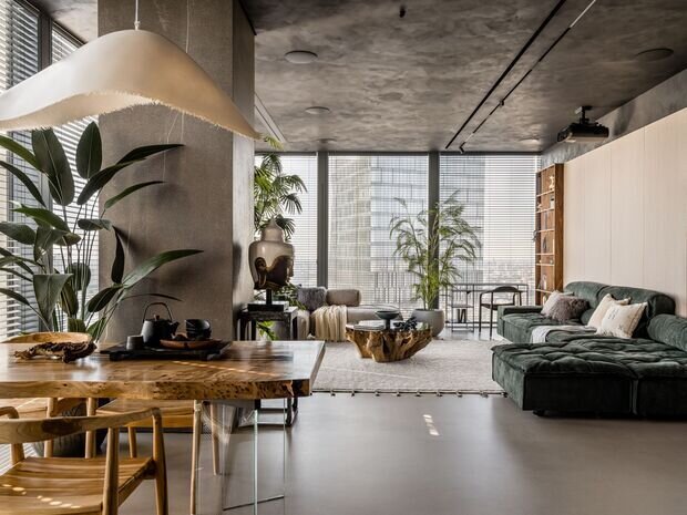 Фотография: Гостиная в стиле Лофт, Эклектика, Бохо, Квартира, Проект дня, Москва, Монолитный дом, 2 комнаты, 60-90 метров, Эксклюзивные проекты, современный/роскошный, фото интерьера, дизайн интерьера фото, тренды в дизайне 2026, тренды в дизайне интерьеров 2026 – фото на INMYROOM