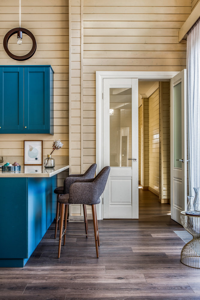 В качестве напольного покрытия решили использовать ламинат. В качестве напольного покрытия решили использовать ламинат.