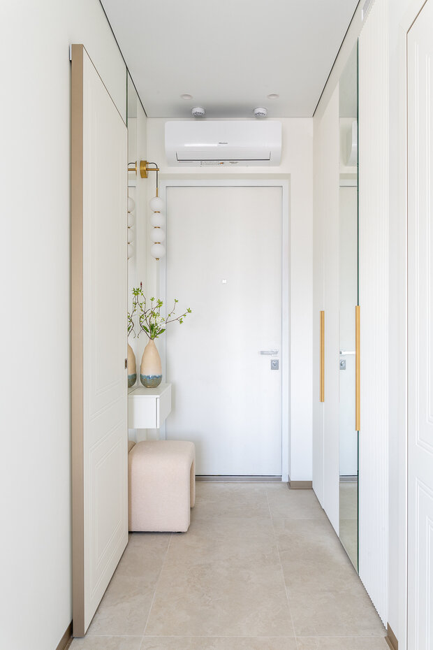 Фотография: Прихожая в стиле Современный, Малогабаритная квартира, Квартира, Проект дня, Москва, Монолитный дом, до 40 метров, Екатерина Титова – фото на INMYROOM