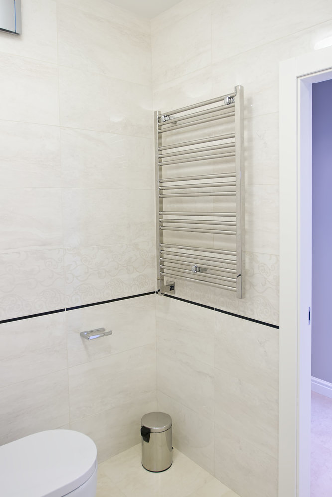 Фотография: Ванная в стиле Современный, Квартира, Проект недели, Москва, КОПЭ, Ирина Кривцова, Панельный дом, 3 комнаты, 40-60 метров – фото на INMYROOM Фотография: Ванная в стиле Современный, Квартира, Проект недели, Москва, КОПЭ, Ирина Кривцова, Панельный дом, 3 комнаты, 40-60 метров – фото на INMYROOM