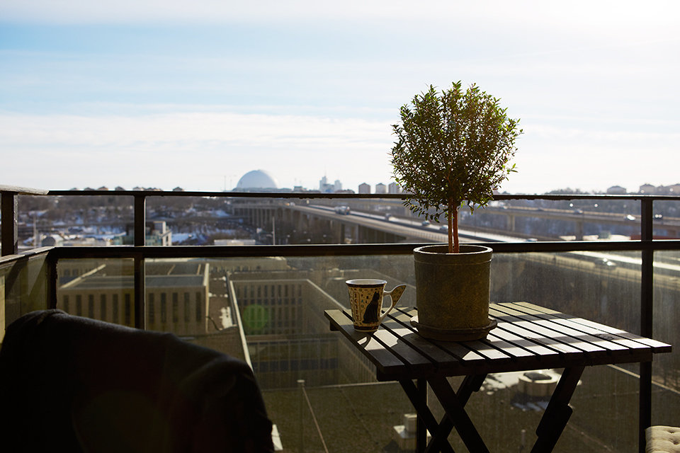 Фотография: Балкон, Терраса в стиле Современный, Скандинавский, Декор интерьера, Малогабаритная квартира, Квартира, Дома и квартиры – фото на INMYROOM Фотография: Балкон, Терраса в стиле Современный, Скандинавский, Декор интерьера, Малогабаритная квартира, Квартира, Дома и квартиры – фото на INMYROOM