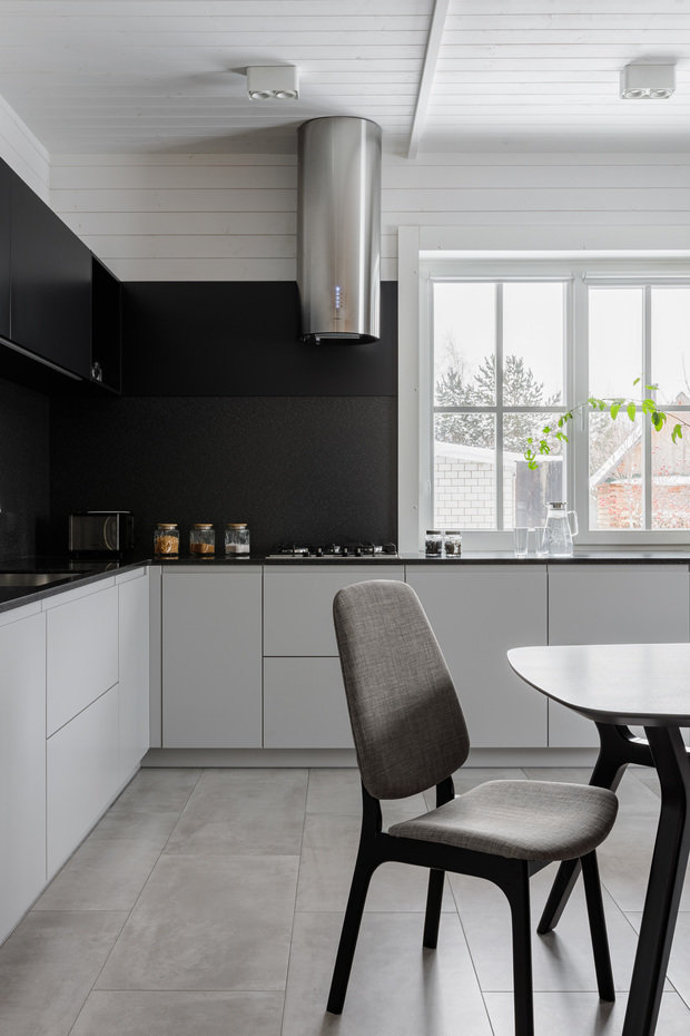 Фотография: Кухня и столовая в стиле Скандинавский, Современный, Дом, Проект недели, Дом и дача, Казань, Марсель Кадыров, 4 и больше, Более 90 метров, Душа дома – фото на INMYROOM