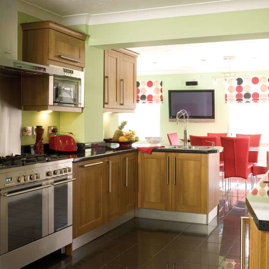 Фотография: Кухня и столовая в стиле Современный, Интерьер комнат, Системы хранения, Бытовая техника – фото на INMYROOM