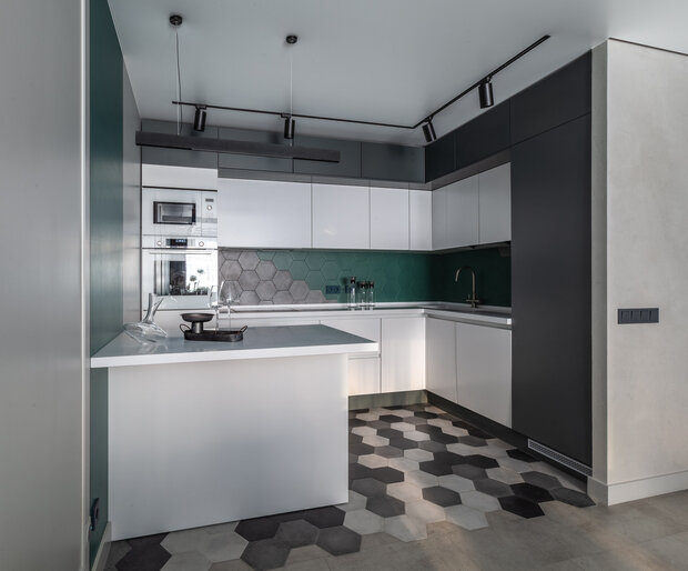 Фотография: Кухня и столовая в стиле Современный, Квартира, Проект дня, Новосибирск, 4 и больше, 60-90 метров, Монолитно-кирпичный, Лиана Акопян – фото на INMYROOM