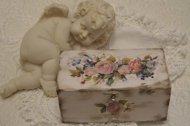 Фото из портфолио Декупаж в стиле прованс, шебби-шик и винтаж – фотографии дизайна интерьеров на INMYROOM