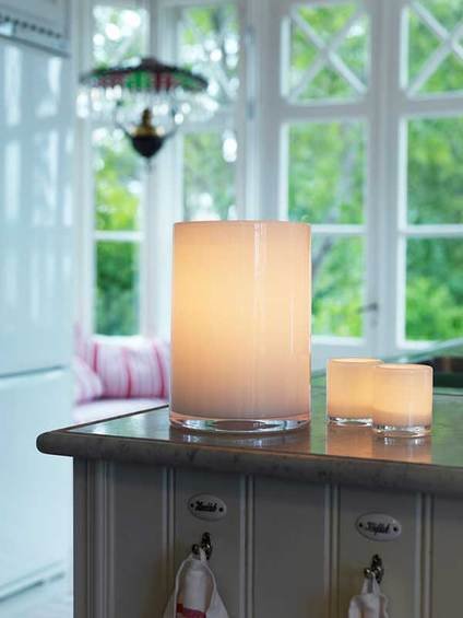 Фотография: Кухня и столовая в стиле Прованс и Кантри, Индустрия, Люди, IKEA – фото на INMYROOM