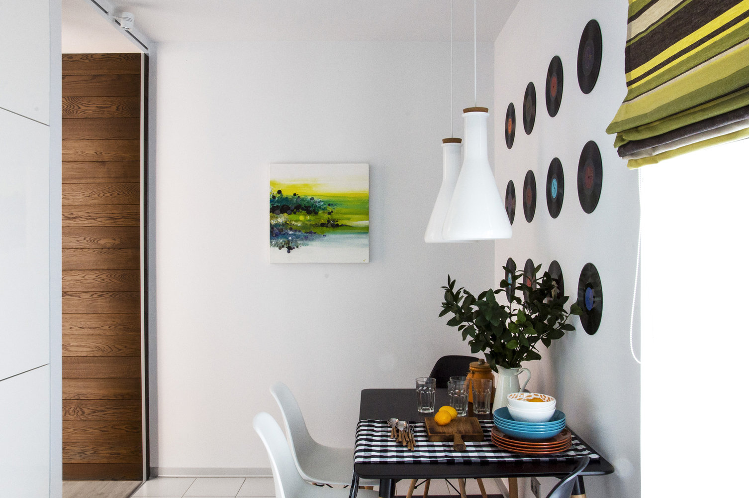 Фотография: Кухня и столовая в стиле Скандинавский, Современный, Декор интерьера, Квартира, Проект недели, Московская область, Наталия Чайка, Александра Морозова, Балашиха, ЖК «Акварели», Монолитный дом, 3 комнаты, 60-90 метров, Григорий Севастьянов, Studio 8 – фото на INMYROOM Фотография: Кухня и столовая в стиле Скандинавский, Современный, Декор интерьера, Квартира, Проект недели, Московская область, Наталия Чайка, Александра Морозова, Балашиха, ЖК «Акварели», Монолитный дом, 3 комнаты, 60-90 метров, Григорий Севастьянов, Studio 8 – фото на INMYROOM