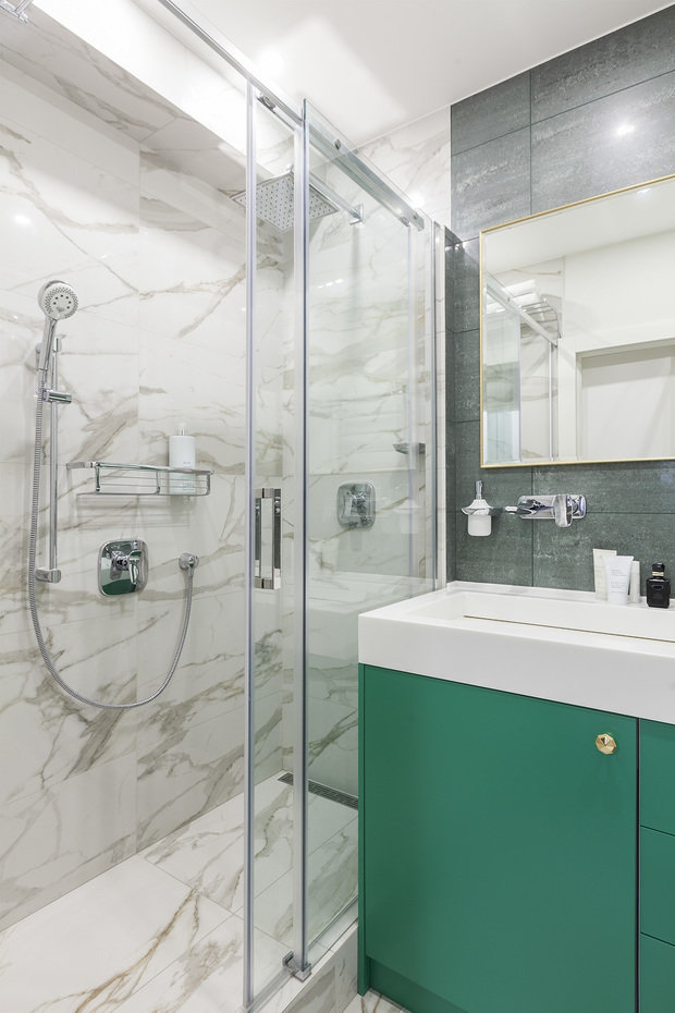 Фотография: Ванная в стиле Современный, Квартира, Проект недели, Москва, Панельный дом, Катя Алагич, Илья Гульянц, El Born Studio, 3 комнаты, 60-90 метров – фото на INMYROOM