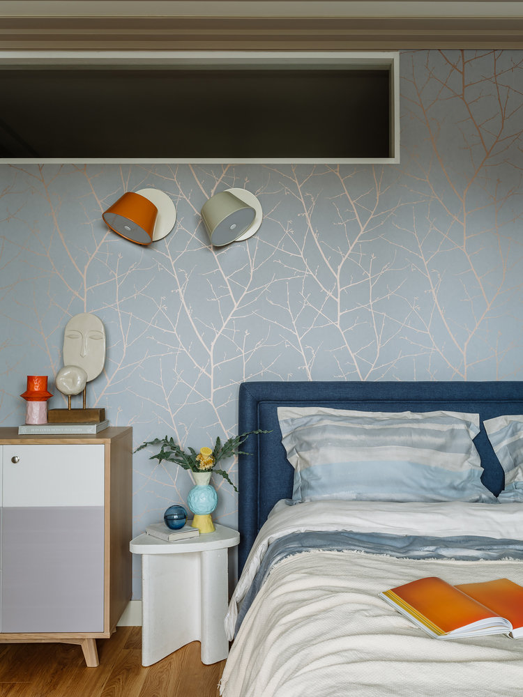 Фотография: Спальня в стиле Современный, Квартира, Проект недели, Санкт-Петербург, 3 комнаты, 40-60 метров, Петербург Дизайн, Анна Акшевская – фото на INMYROOM Фотография: Спальня в стиле Современный, Квартира, Проект недели, Санкт-Петербург, 3 комнаты, 40-60 метров, Петербург Дизайн, Анна Акшевская – фото на INMYROOM