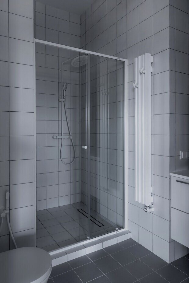 Фотография: Ванная в стиле Скандинавский, Современный, Малогабаритная квартира, Квартира, Проект дня, Москва, 2 комнаты, до 40 метров, Александра Лаврова – фото на INMYROOM