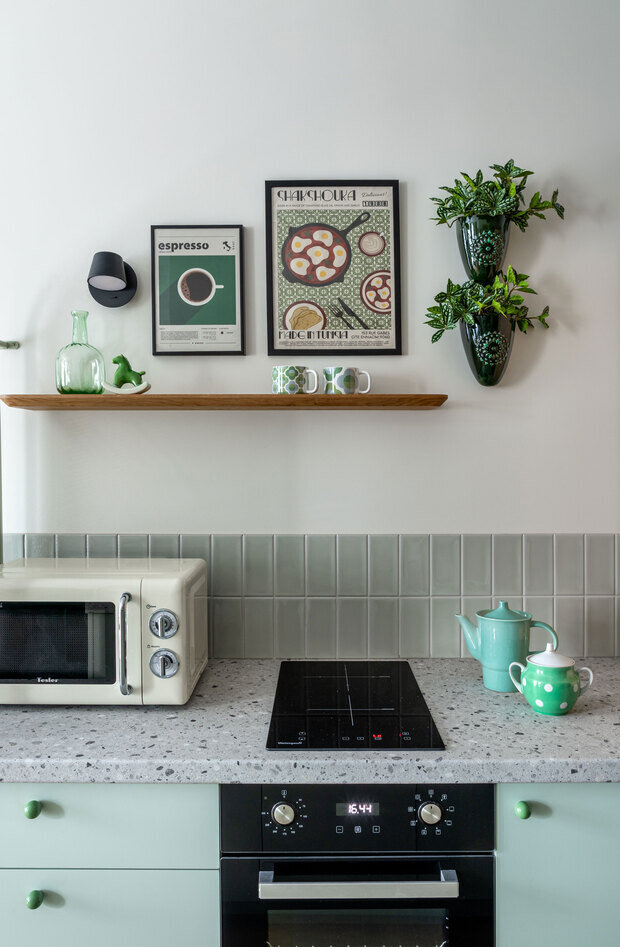 Фотография: Кухня и столовая в стиле Современный, Малогабаритная квартира, Квартира, Студия, Проект дня, Татьяна Иванова, до 40 метров, Ярославль, современный с элементами ретро, фото интерьера, дизайн интерьера фото – фото на INMYROOM