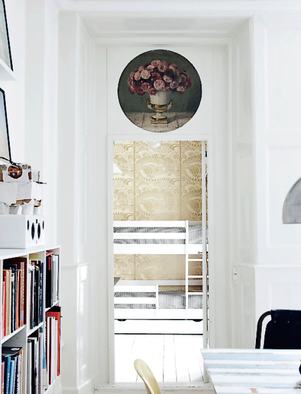 Фото из портфолио Роскошная квартира с оригинальными особенностями – фотографии дизайна интерьеров на INMYROOM