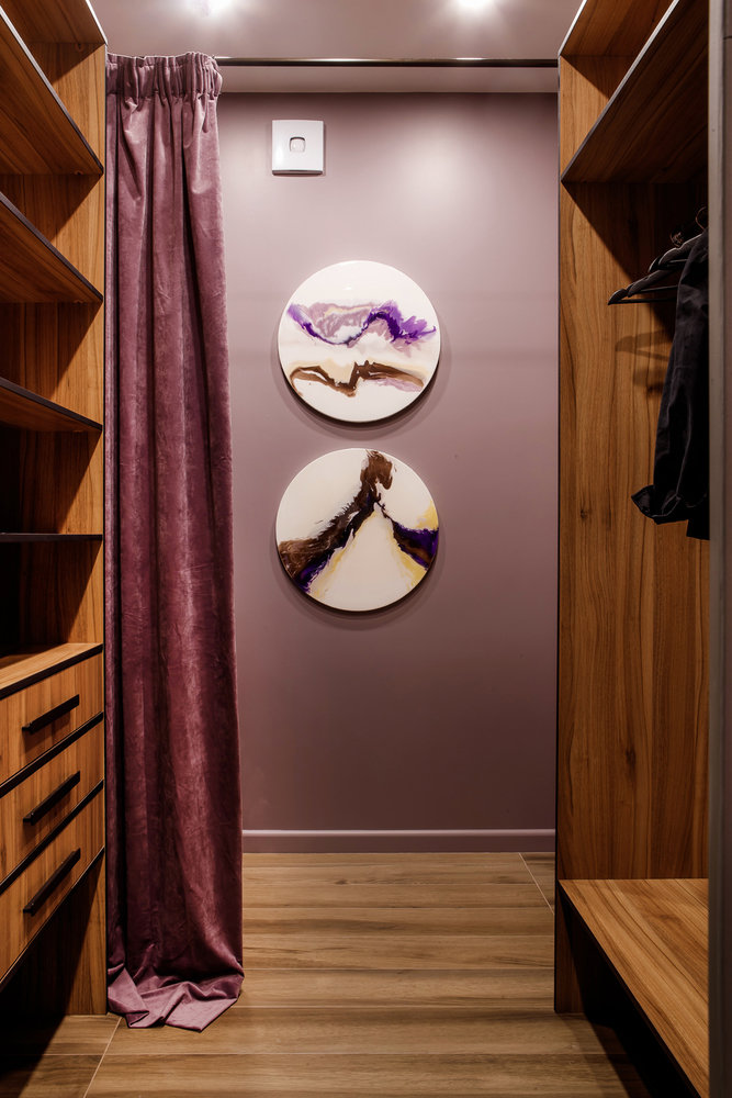 Фотография: Гардеробная в стиле Современный, Квартира, Перепланировка, Екатеринбург, Александра Никулина, 1 комната, 60-90 метров – фото на INMYROOM Фотография: Гардеробная в стиле Современный, Квартира, Перепланировка, Екатеринбург, Александра Никулина, 1 комната, 60-90 метров – фото на INMYROOM