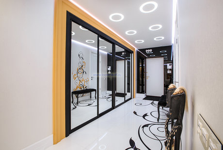 Фото реализованной прихожей в ЖК Антарес 