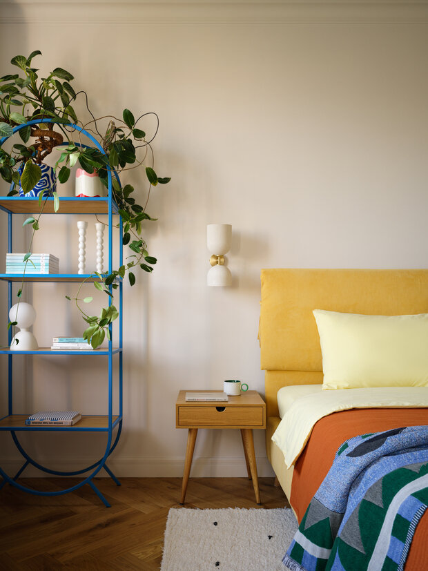 Фотография: Спальня в стиле Современный, Малогабаритная квартира, Квартира, Проект дня, Москва, Хамовники, Хрущевка, 2 комнаты, 40-60 метров, Анастасия Заркуа – фото на INMYROOM