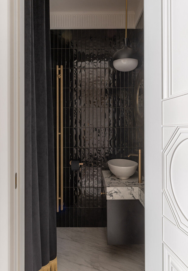 Фотография: Ванная в стиле Классический, Современный, Квартира, Проект дня, Кирпичный дом, 2 комнаты, 60-90 метров, Оксана Пастернак – фото на INMYROOM