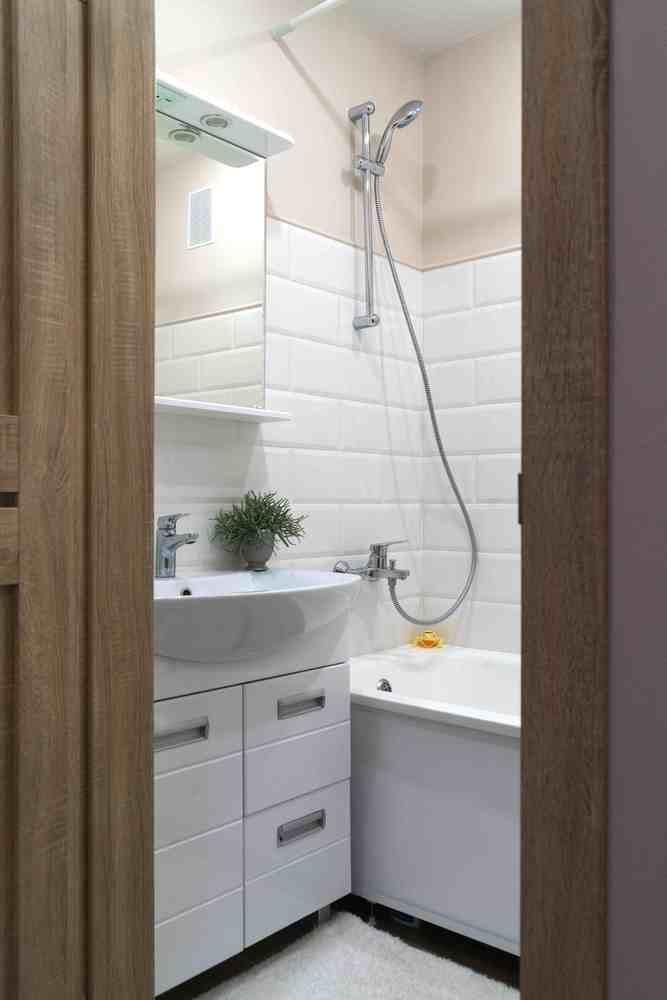 Фотография: Ванная в стиле Современный, Квартира, Советы, Ремонт на практике, Панельный дом, 2 комнаты, 40-60 метров, #каксэкономить, Ульяновская область, Светлана Удзилаури – фото на INMYROOM Фотография: Ванная в стиле Современный, Квартира, Советы, Ремонт на практике, Панельный дом, 2 комнаты, 40-60 метров, #каксэкономить, Ульяновская область, Светлана Удзилаури – фото на INMYROOM