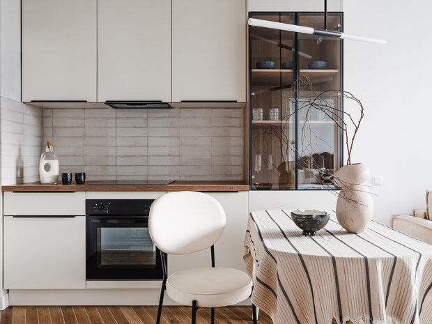 Фотография: Кухня и столовая в стиле Скандинавский, Современный, Эко, Малогабаритная квартира, Квартира, Проект дня, Москва, 2 комнаты, до 40 метров, Arhstagram, Ана Петкович – фото на INMYROOM