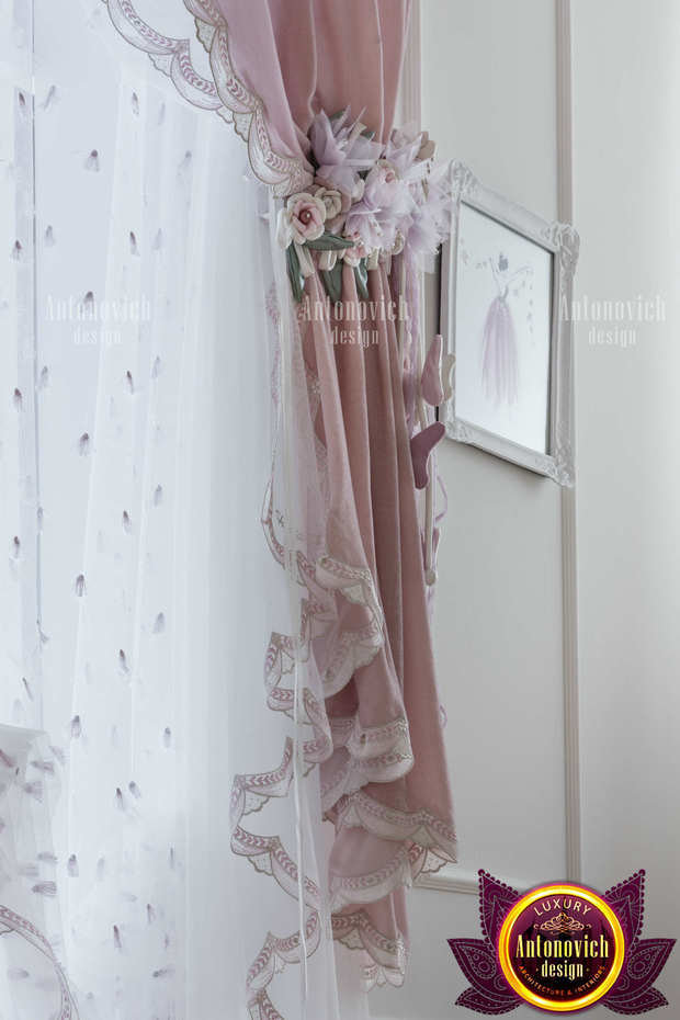 Фото из портфолио Custom Luxury Curtains Design – фотографии дизайна интерьеров на INMYROOM