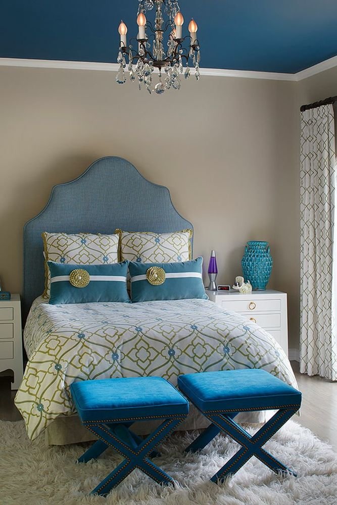 Фотография: Спальня в стиле Прованс и Кантри, Декор интерьера, Дизайн интерьера, Цвет в интерьере, Потолок – фото на INMYROOM