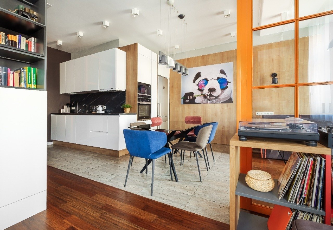 Фотография: Кухня и столовая в стиле Современный, Квартира, Проект недели, Москва, Павел Алексеев, Сталинка, 4 и больше, Более 90 метров, Светлана Алексеева – фото на INMYROOM