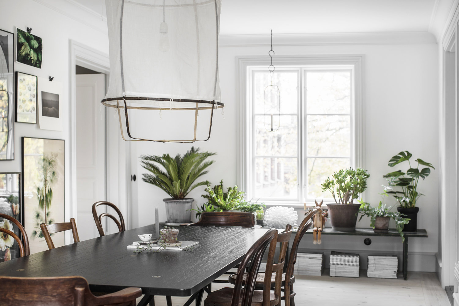 Фотография: Кухня и столовая в стиле Эко, Эклектика, Декор интерьера, Дом, Швеция, Винтаж, 4 и больше, Более 90 метров, переделка старого дома – фото на INMYROOM Фотография: Кухня и столовая в стиле Эко, Эклектика, Декор интерьера, Дом, Швеция, Винтаж, 4 и больше, Более 90 метров, переделка старого дома – фото на INMYROOM