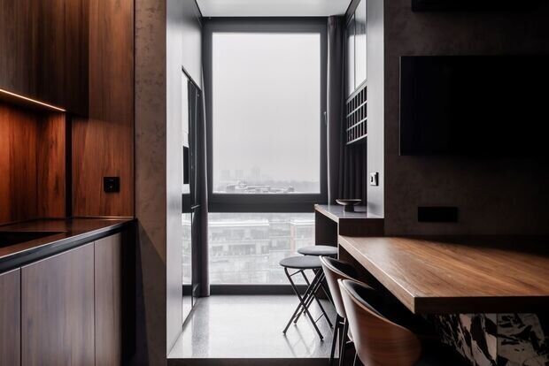 Фотография: Кухня и столовая в стиле Современный, Малогабаритная квартира, Квартира, Проект дня, Москва, 1 комната, 40-60 метров, эклектика с элементами современного, Александр Джикаеви – фото на INMYROOM