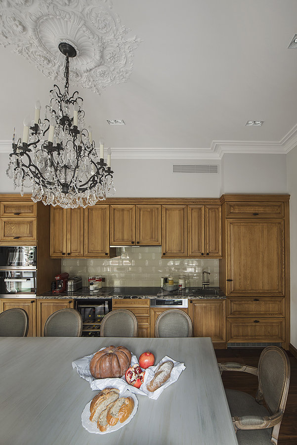 Фотография: Кухня и столовая в стиле Прованс и Кантри, Квартира, Дома и квартиры, Проект недели – фото на INMYROOM Фотография: Кухня и столовая в стиле Прованс и Кантри, Квартира, Дома и квартиры, Проект недели – фото на INMYROOM