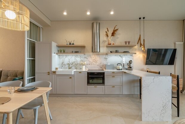 Фотография: Кухня и столовая в стиле Скандинавский, Современный, Эклектика, Эко, Квартира, Крым, Проект недели, 3 комнаты, Более 90 метров, Red Wine design, Евпатория – фото на INMYROOM