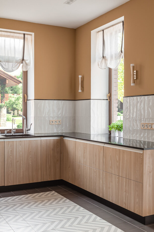 Фотография: Кухня и столовая в стиле Современный, Эклектика, Дом, Проект недели, Дом и дача, 4 и больше, Более 90 метров, Великий Новгород, Лайка Дизайн – фото на INMYROOM