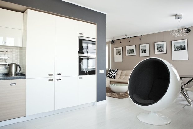 Фотография: Кухня и столовая в стиле Хай-тек, Ремонт на практике, Андрей Лямин-Бородин – фото на INMYROOM