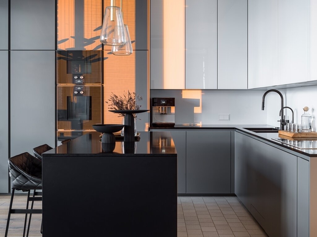 Фотография: Кухня и столовая в стиле Современный, Квартира, Проект недели, Москва, 4 и больше, Более 90 метров, #эксклюзивныепроекты, INRE – фото на INMYROOM Фотография: Кухня и столовая в стиле Современный, Квартира, Проект недели, Москва, 4 и больше, Более 90 метров, #эксклюзивныепроекты, INRE – фото на INMYROOM