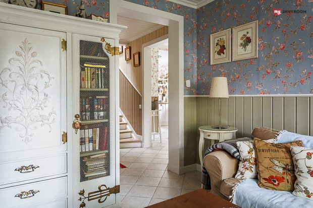 Фотография: Гостиная в стиле Прованс и Кантри, Проект недели, Дача, Подмосковье, Дом и дача, Московская область, Кратово, 4 и больше – фото на INMYROOM