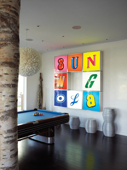 Фотография: Прочее в стиле Эклектика, Цвет в интерьере, Дома и квартиры, Городские места, Отель, Камин, Стены – фото на INMYROOM