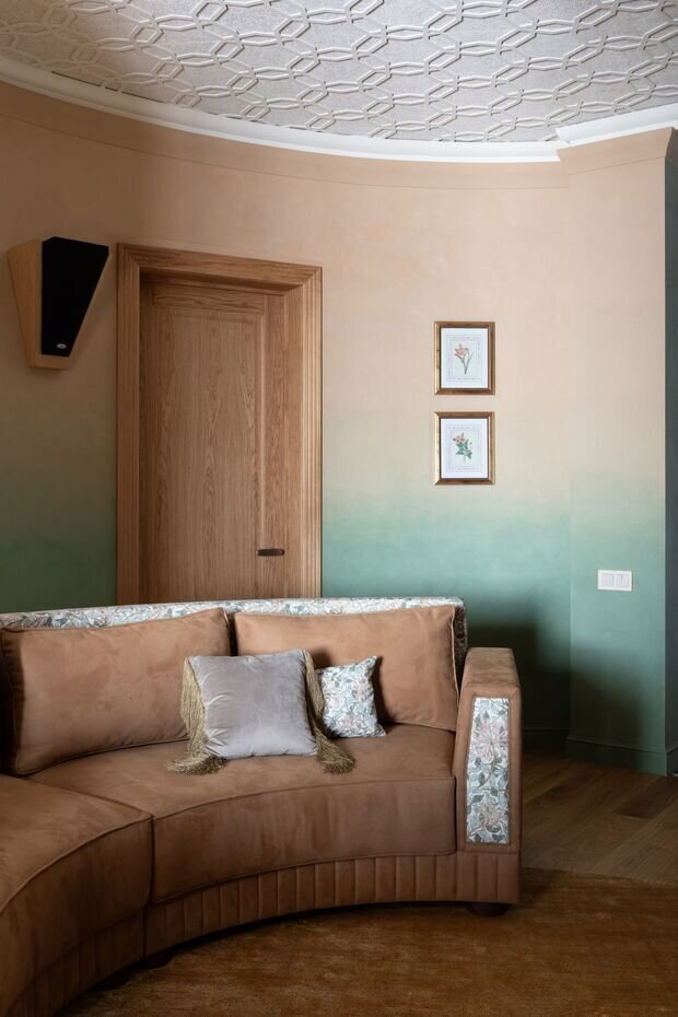 Фотография: Гостиная в стиле Классический, Современный, Эклектика, Квартира, Проект дня, Ростов-на-Дону, 3 комнаты, Более 90 метров, Эксклюзивные проекты, Алла Пляшник, Виктория Щербакова – фото на INMYROOM