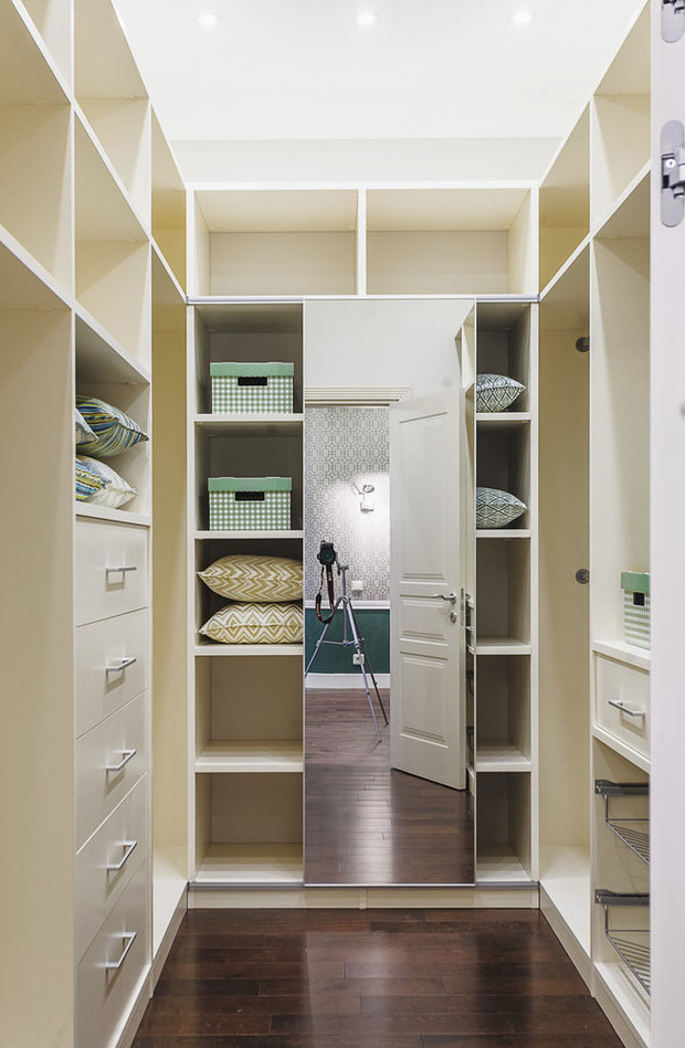 Фотография: Гардеробная в стиле Скандинавский, Спальня, Советы – фото на INMYROOM