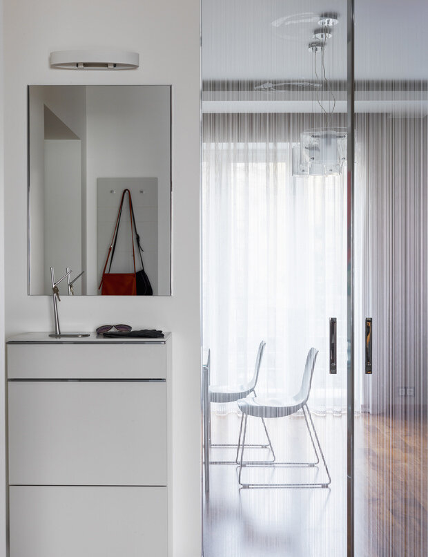 Фотография: Прихожая в стиле Современный, Минимализм, Квартира, Проект дня, Москва, Михаил Новинский, 3 комнаты, 60-90 метров, Патриаршие пруды – фото на INMYROOM