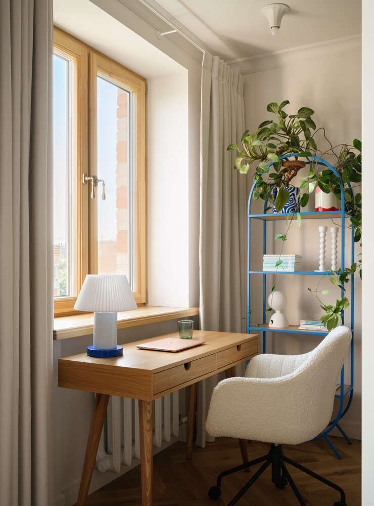 Фотография: Спальня в стиле Современный, Малогабаритная квартира, Квартира, Проект дня, Москва, Хамовники, Хрущевка, 2 комнаты, 40-60 метров, Анастасия Заркуа – фото на INMYROOM Фотография: Спальня в стиле Современный, Малогабаритная квартира, Квартира, Проект дня, Москва, Хамовники, Хрущевка, 2 комнаты, 40-60 метров, Анастасия Заркуа – фото на INMYROOM